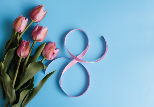 Поздравление с Международным женским днем