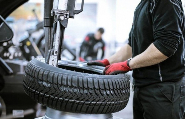 Что необходимо для легкового шиномонтажа?