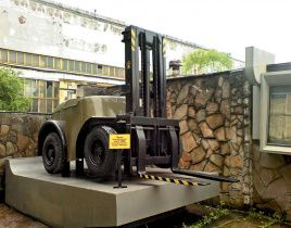 История штабелеров: от первой платформы до современного механизма