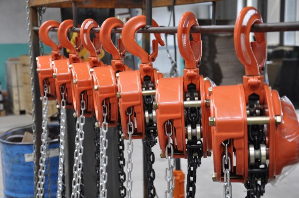 Ручная или электрическая таль: ключевые параметры при выборе