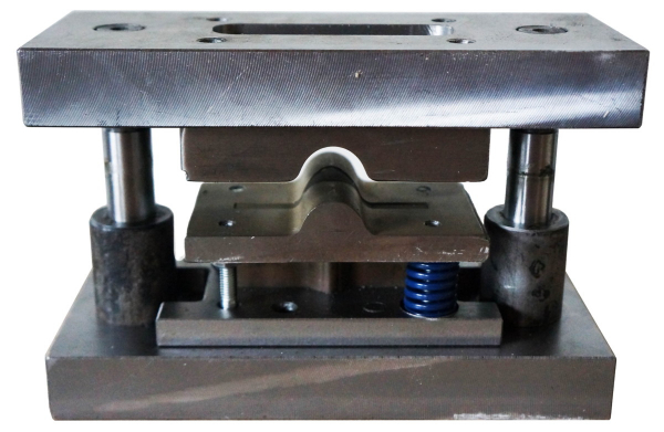 Штамп формовочный для пробивного пресса JB04