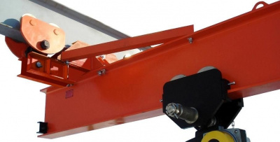 Шарнирная концевая тележка крана