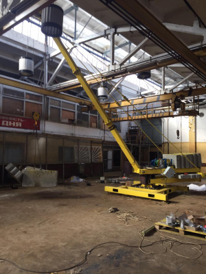 Кран стреловой поворотный КСП-2000 "Комсомолец"