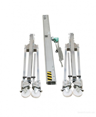 Алюминиевый мобильный козловой кран с ручным приводом ЛККАм-1.5-4000-4200