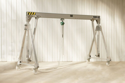 Алюминиевый мобильный козловой кран с ручным приводом ЛККАм-1.0-4000-2500