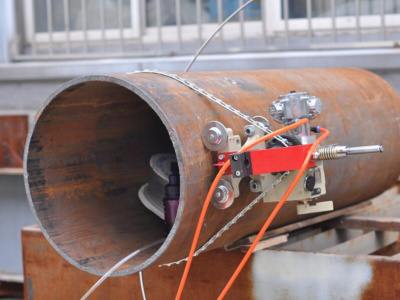 Portable hydraulic machine