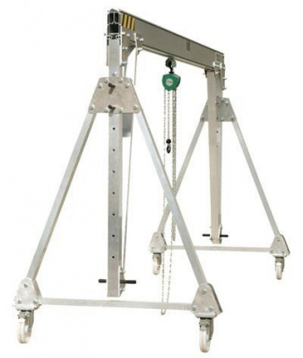 Алюминиевый мобильный козловой мини-кран с ручным приводом ЛККАм-1.0-4000-4200